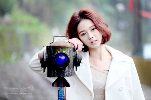 Jual Poster Models Lín Yu APC004