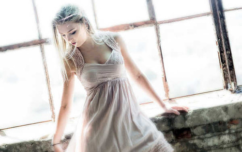 Jual Poster Models Model APC168