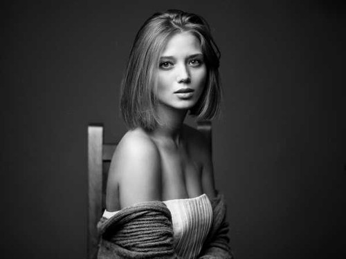 Jual Poster Models Model APC211