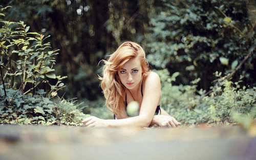 Jual Poster Models Model APC319