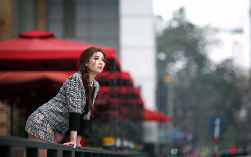 Jual Poster Models Model APC402