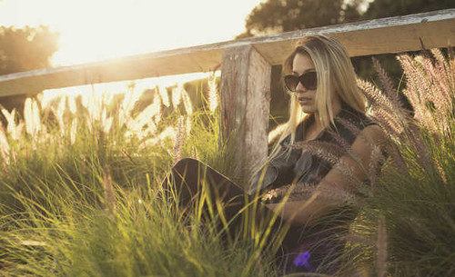 Jual Poster Models Model APC438