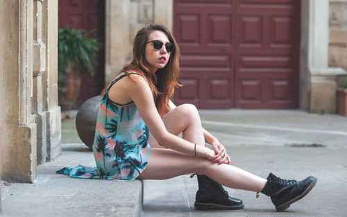 Jual Poster Models Model APC526