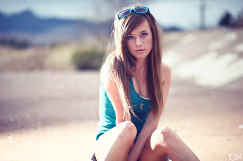 Jual Poster Models Model APC717