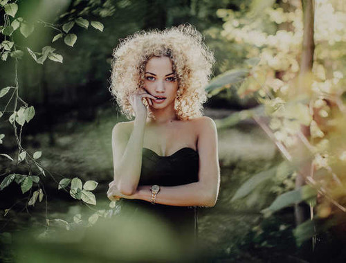 Jual Poster Models Model APC1005