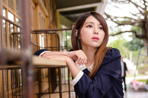 Jual Poster Models Zhang Qi Jun APC040