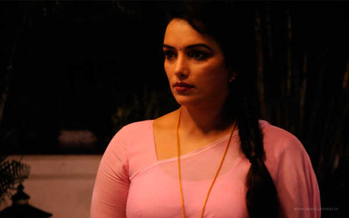 Jual Poster Shweta Menon Models Shweta Menon APC