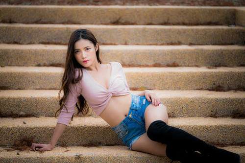 Jual Poster Women Asian8 APC111