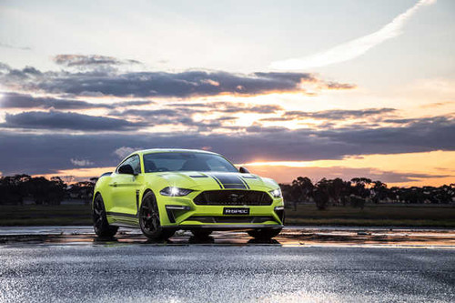 Jual Poster Ford Ford Mustang R Spec APC001