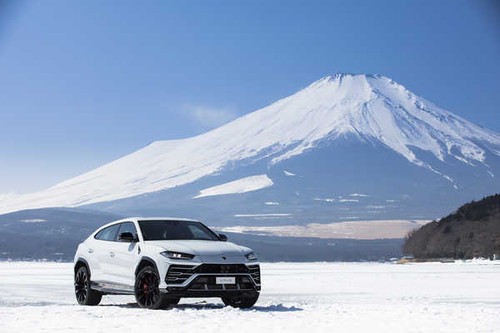 Jual Poster Lamborghini Lamborghini Urus APC024