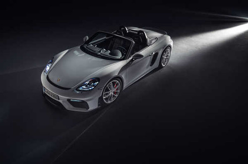Jual Poster Porsche Porsche 718 Spyder APC001
