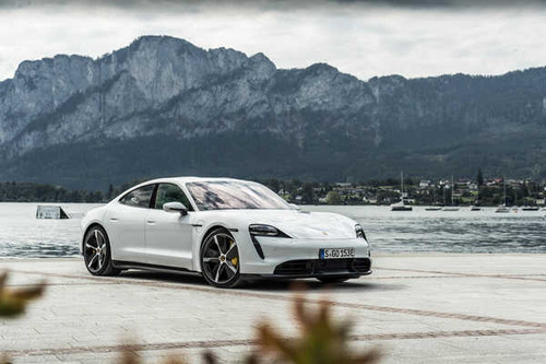Jual Poster Porsche Porsche Taycan Turbo S APC015