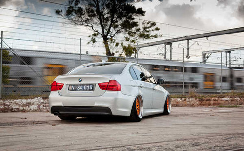 Jual Poster BMW E90 320dWhite Back 1ZM