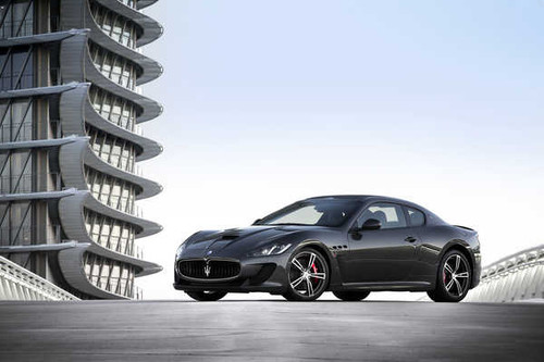 Jual Poster Maserati 2013 17 GranTurismo MC Stradale Worldwide 1ZM003