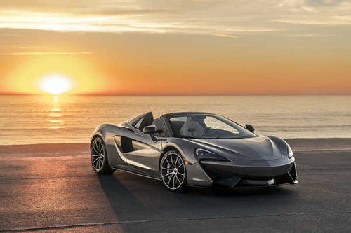 Jual Poster McLaren Sunrises and sunsets 2018 McLaren 570S 1ZM