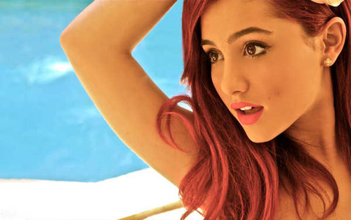 Jual Poster Actresses Ariana Grande APC001