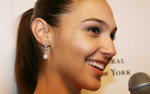 Jual Poster Actresses Gal Gadot Actress Israeli APC011 Jual Poster Actresses Gal Gadot Actress Israeli APC011