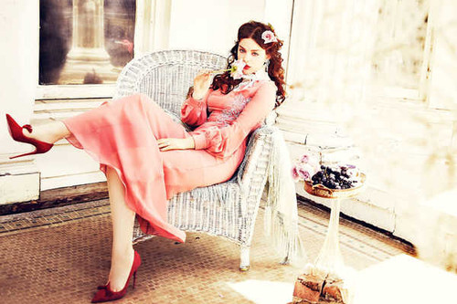 Jual Poster Actresses Odeya Rush Actress Chair Flower High Heels Israeli Lipstick Model Pink Dress Redhead APC