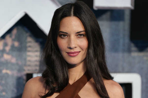 Jual Poster Actresses Olivia Munn Actress American Black Hair Lipstick Model7 APC