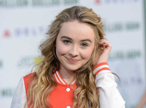 Jual Poster Actresses Sabrina Carpenter APC