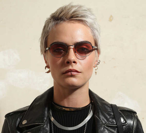Jual Poster Models Cara Delevingne Actress Earrings English Model Short Hair Sunglasses9 APC