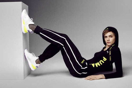 Jual Poster Models Cara Delevingne Actress English Model Puma (Brand) Short Hair7 APC
