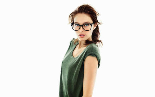 Jual Poster Models Emily Didonato American Brunette Glasses Model APC