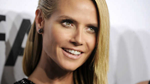 Jual Poster Models Heidi Klum American Blonde Face Model Smile3 APC