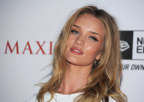 Jual Poster Models Rosie Huntington Whiteley APC008 Jual Poster Models Rosie Huntington Whiteley APC008
