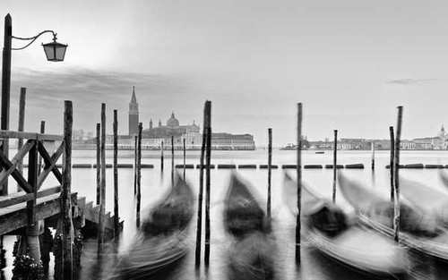 Jual Poster Black & White Blur Boat Canal Gondola Italy Venice Cities Venice APC Jual Poster Black & White Blur Boat Canal Gondola Italy Venice Cities Venice APC