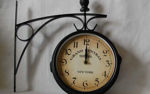 Jual Poster Man Made Clock APC 005