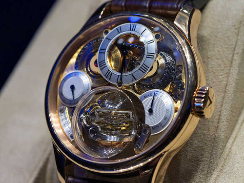 Jual Poster Man Made Watch APC 301