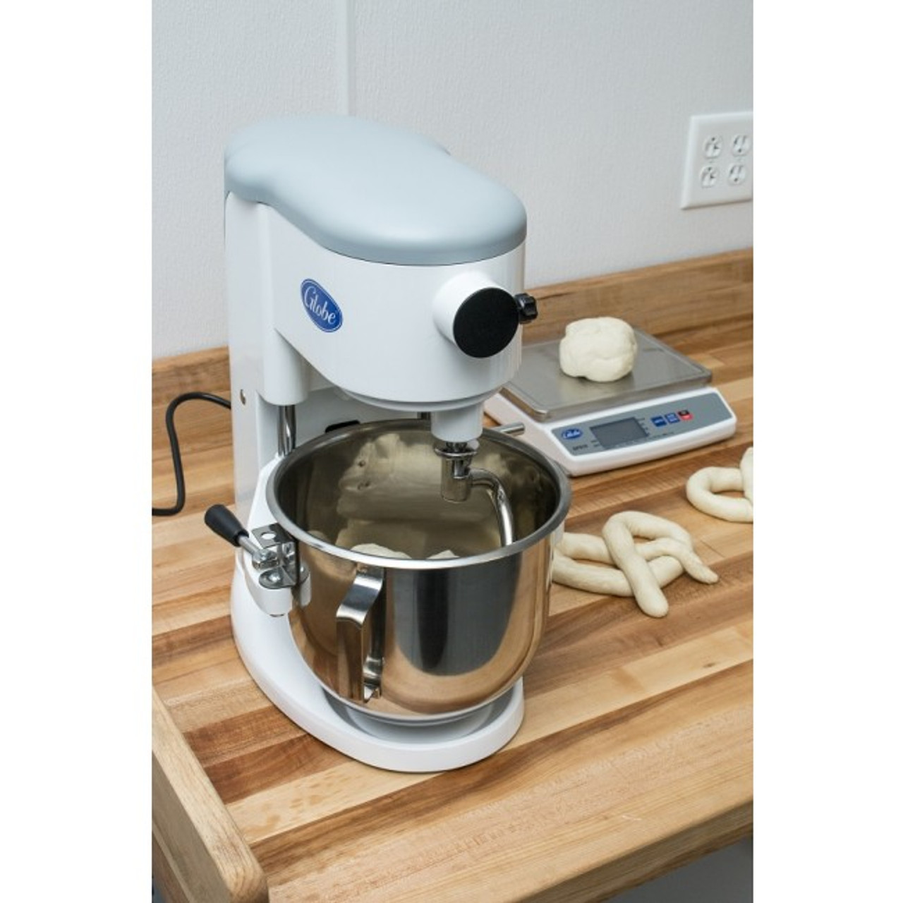 Globe SP05 5 Qt Countertop Mixer