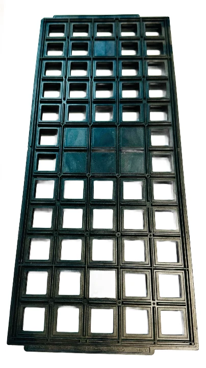 592-10 Tray LQFP 20X20X1.4 MPPO 140°C