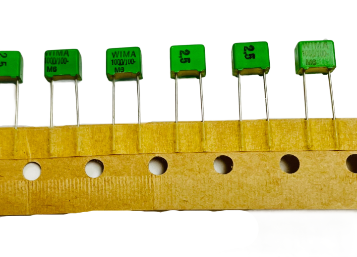 Pack of 10   FKP-2   Film Capacitors 100V 1000pF 2.5%, 4.5X6X7.2 RM5,  Cut Tape