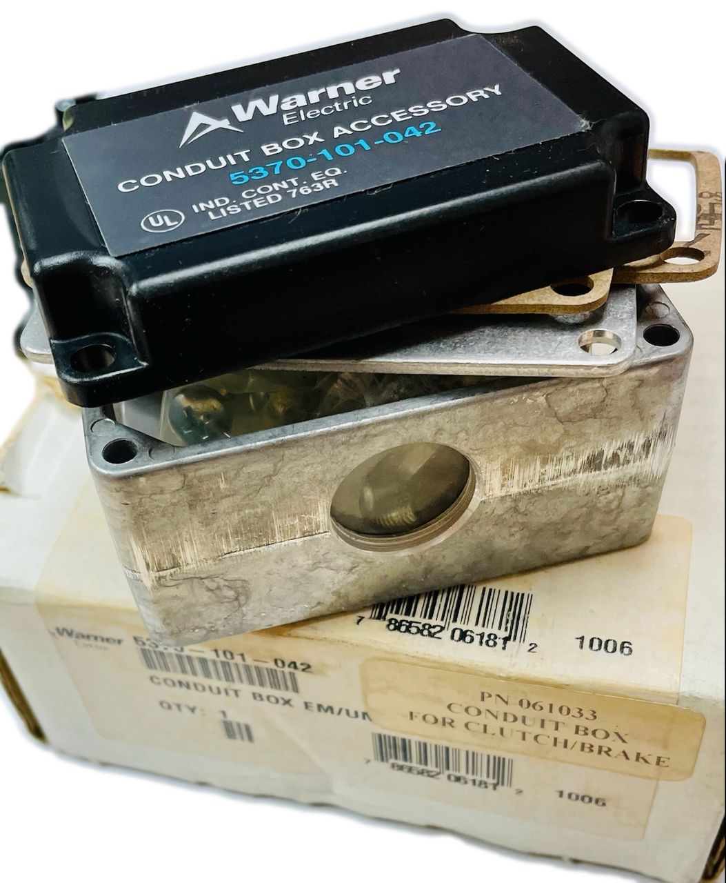 5370-101-042   Conduit Box, 3.25 in Overall Lg, 2.19 in Overall Wd, 2.81 in Overall Ht