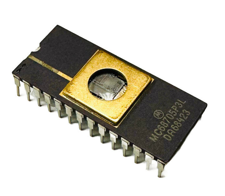 MC68705P3L   Microcontroller, 8-BIT, UVPROM, 6805 CPU, NMOS, CDIP28
