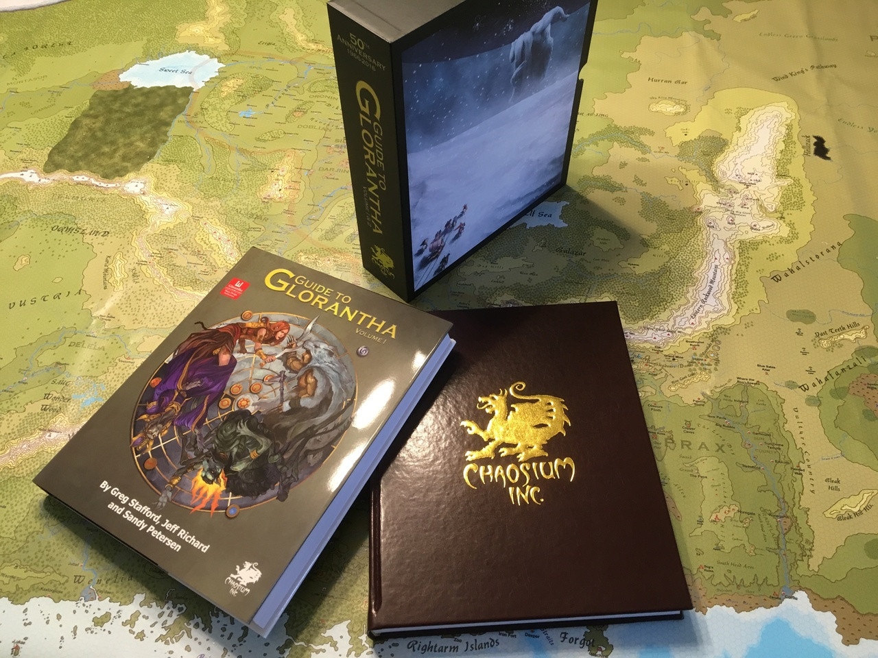 The Guide to Glorantha (slipcase set) - Chaosium Inc.