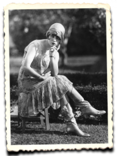 Picture - A 20s well-dress woman in a thinking pose