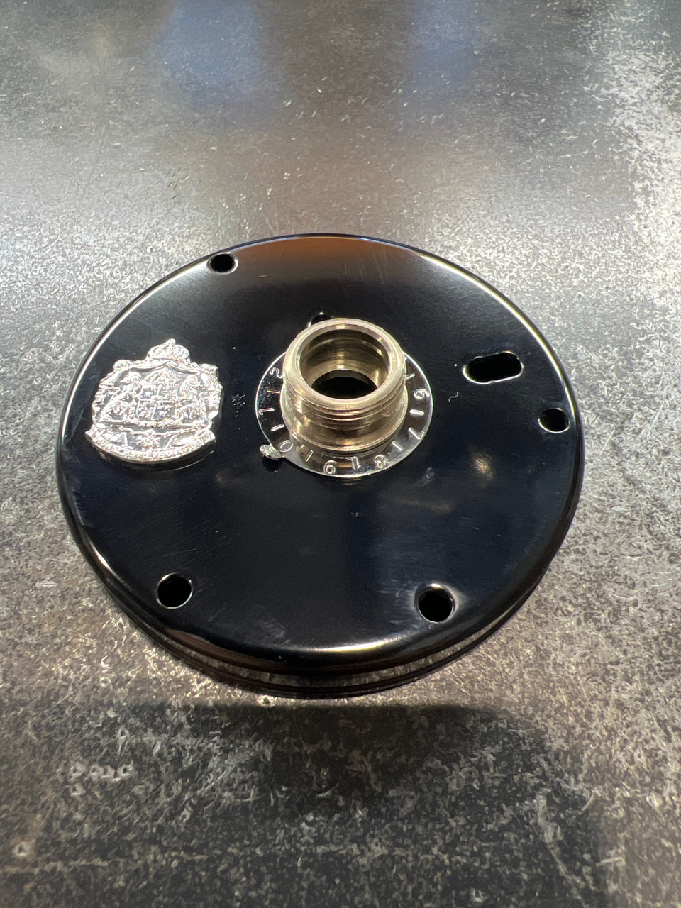 9359 LEFT SIDE PLATE BLK GROOVED 6600C