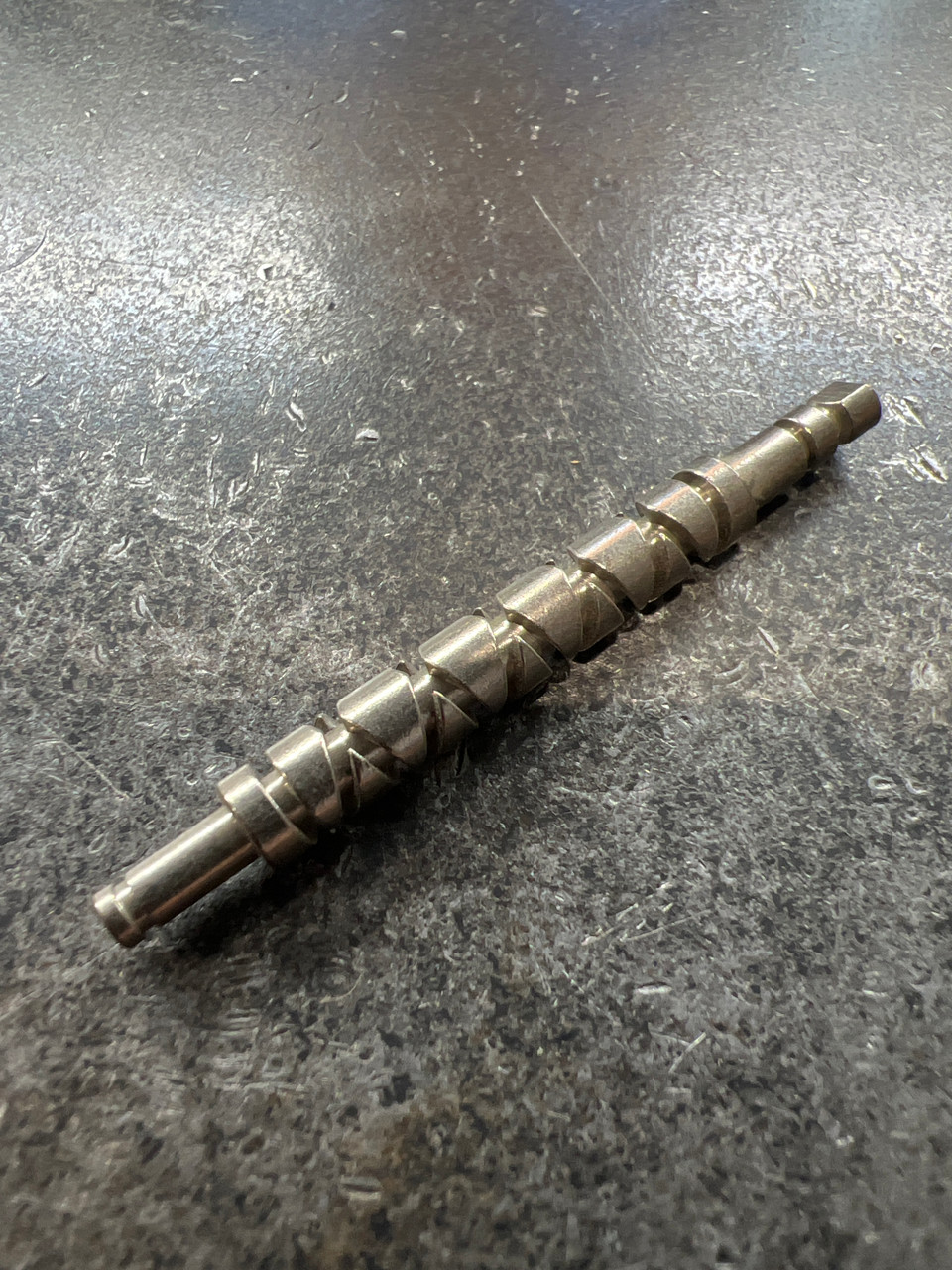 20207 WORM- XLT 2 2 SPEED