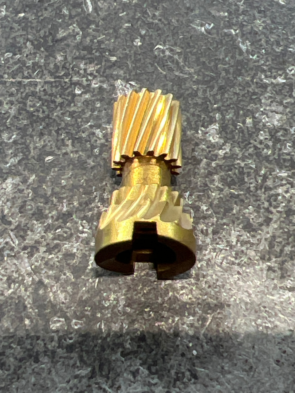 20287 PINION GEAR- BLACK MAX