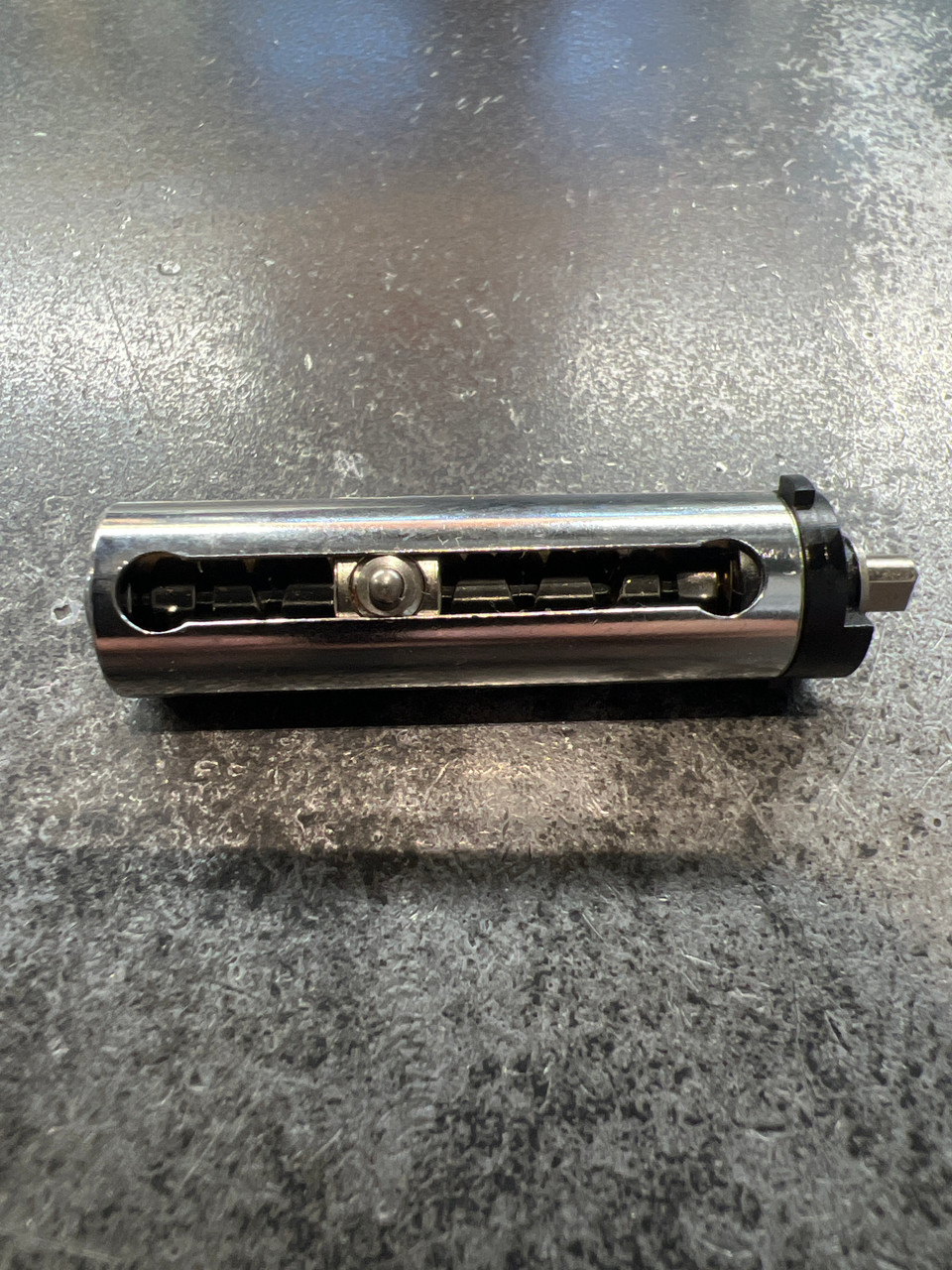 15922 LINE GUIDE COMP. 822
