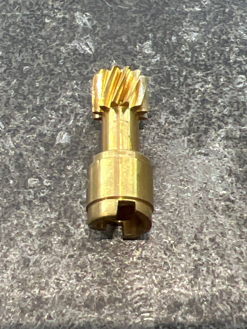 23677 PINION GEAR TOURN 5600C/6600CL