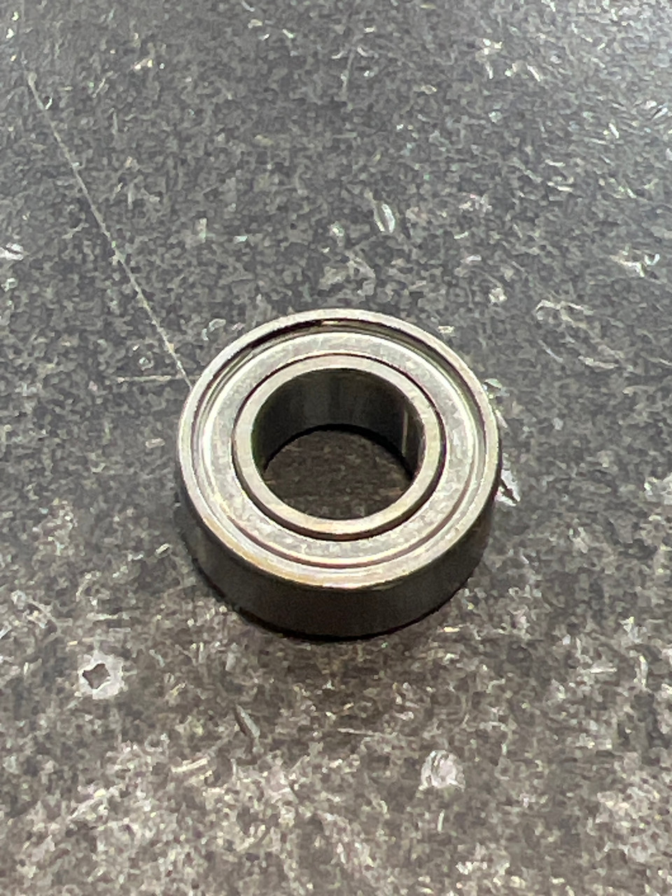 70024 BALL BEARING B