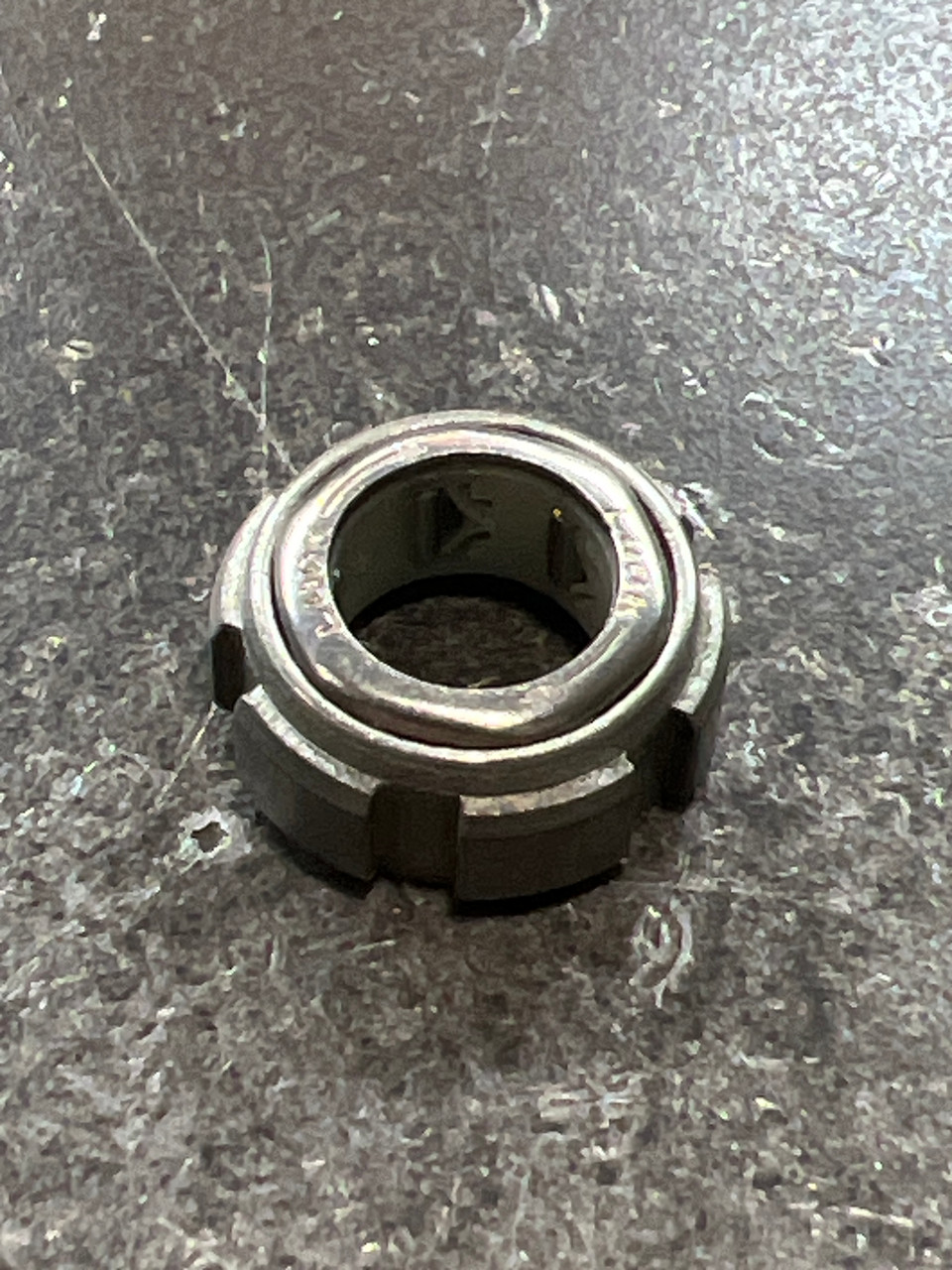 1071180 CLUTCH BB ASSY