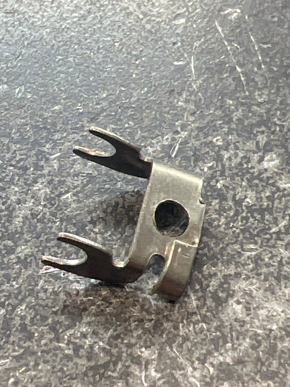 B93-7202 OSC SLIDER RET