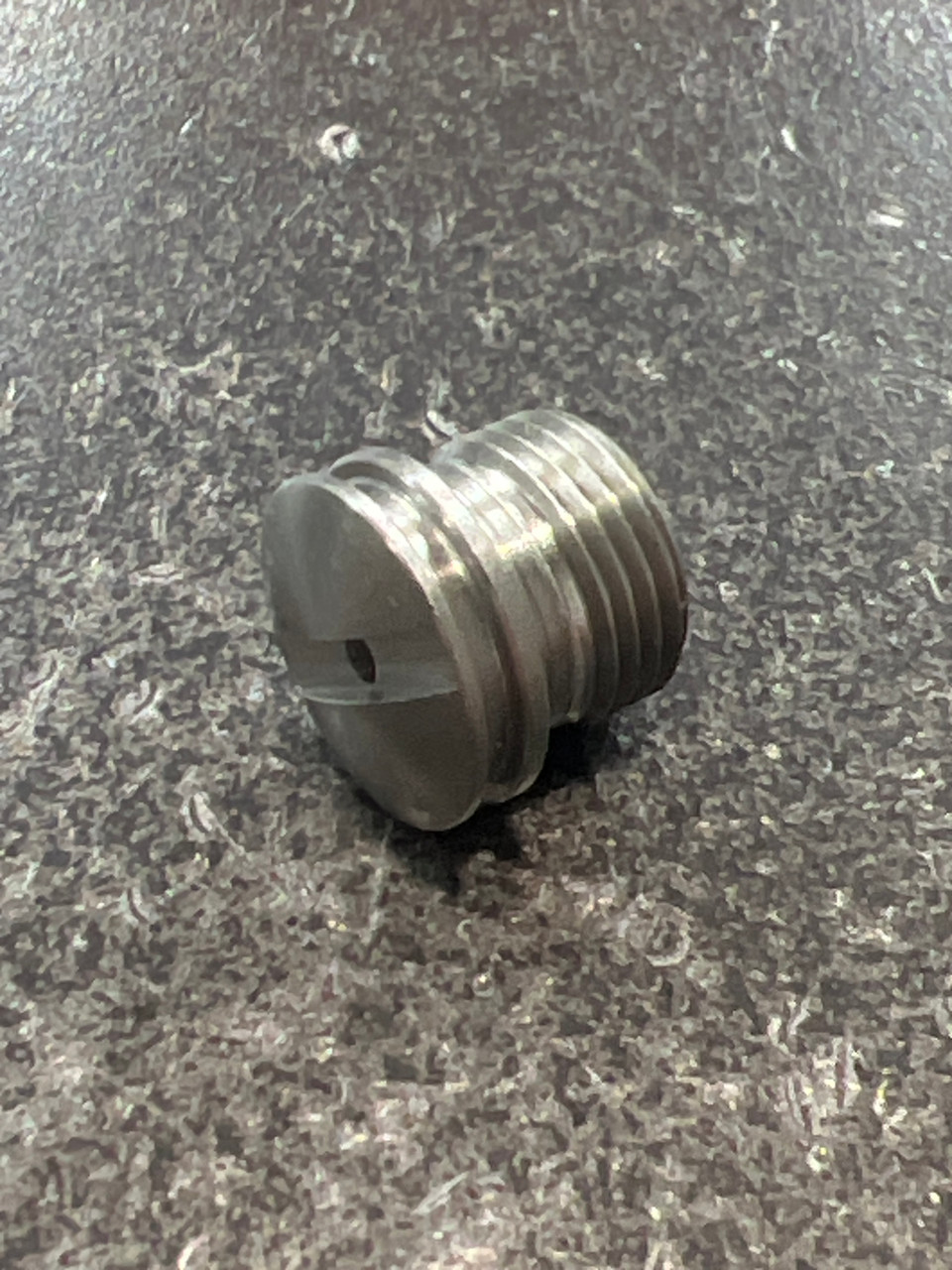 G16-4402 SCREW