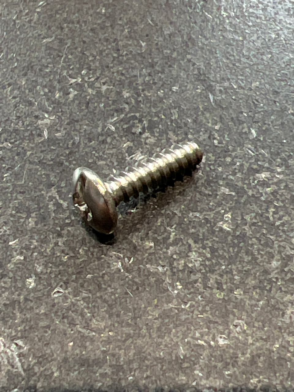 W60-0201 L/S PLT SCREW