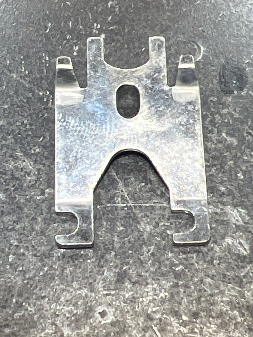 1084415 CLUTCH ARM 7001